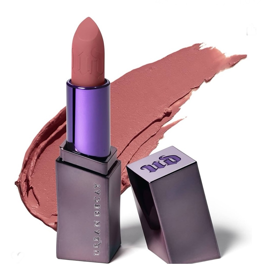 URBAN DECAY Vice shade: what’s your sign  ( Hydrating Lipstick)